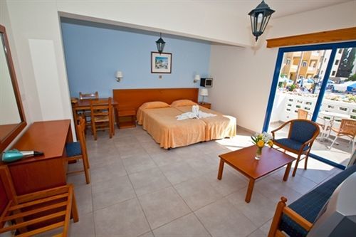 Kefalos - Damon Hotel Apartments パ フォス エクステリア 写真