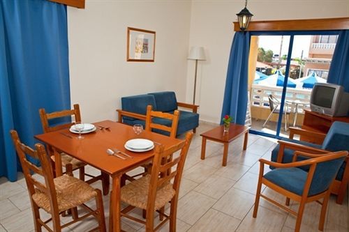 Kefalos - Damon Hotel Apartments パ フォス エクステリア 写真