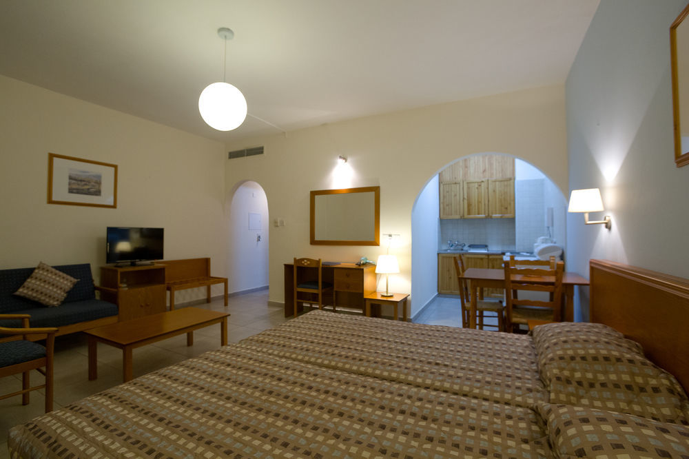 Kefalos - Damon Hotel Apartments パ フォス エクステリア 写真