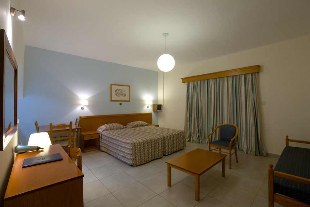 Kefalos - Damon Hotel Apartments パ フォス エクステリア 写真